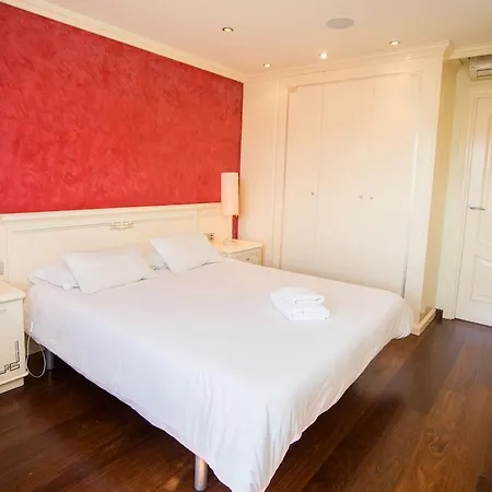 Apartment Splendid Gaudi Mercat Del Ninot Apartment Barcelona